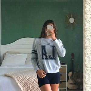 LA forever 21 grey and navy blue pull over sweatshirt size medium